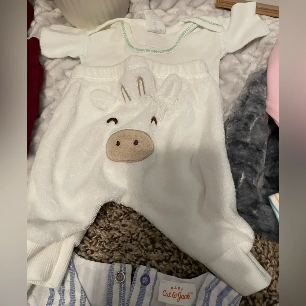 🎀  Baby Girl Clothing Bundle | Size 0–3 M | 10 Pieces | Carter’s, Gerber & More